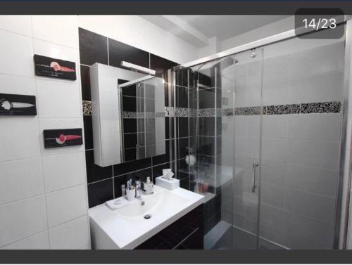 Petit havre de paix de 27m2 à Montmartre