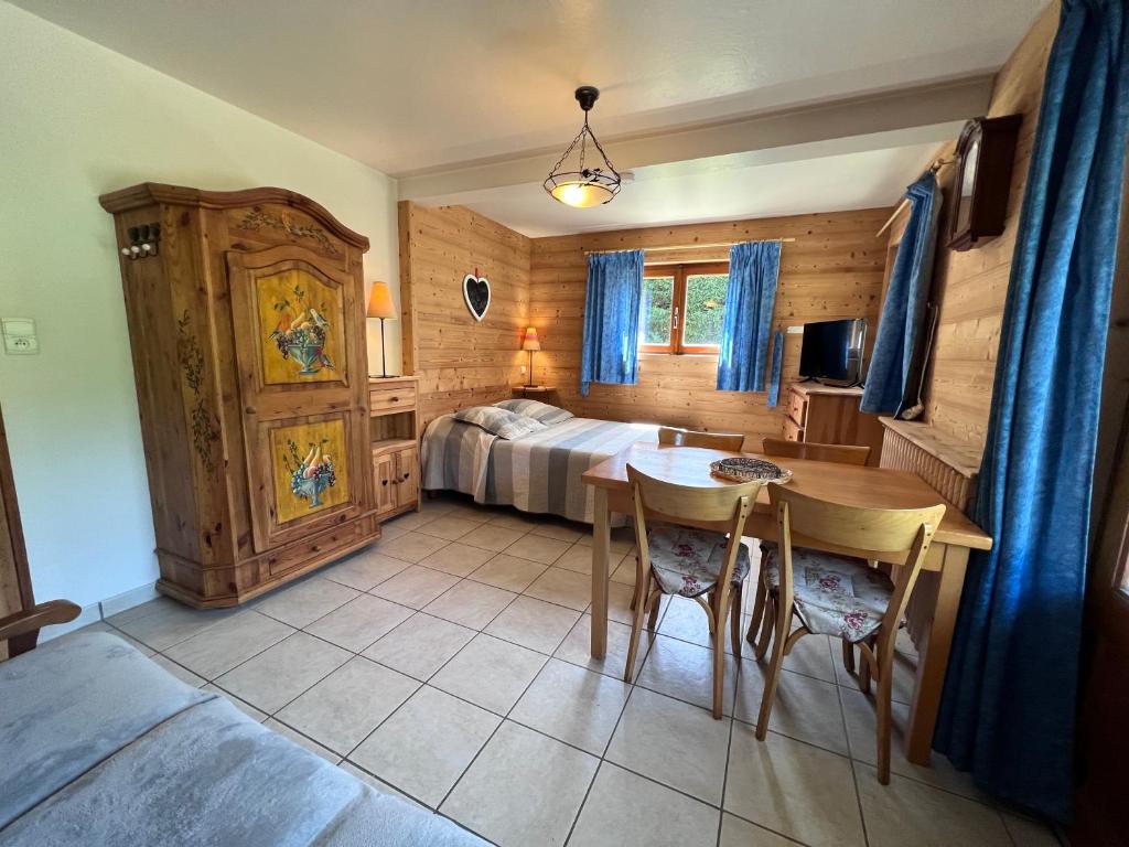 Appartement Petit Lutin 1 - Studio dans chalet sur les pistes des Confins 622 74220 La Clusaz