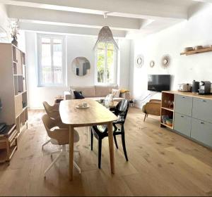 PETIT OASIS NICHÉ AU CŒUR DES CATALANS