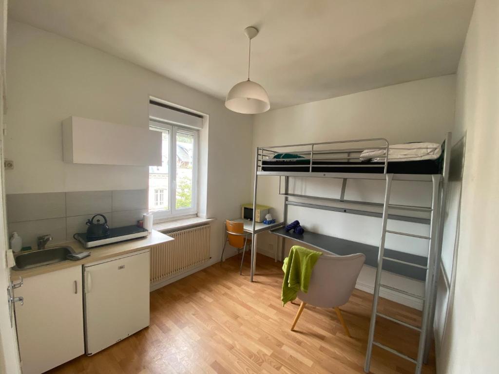 Appartement Petit studio calme et agréable proche gare 5 Rue Descamps 76000 Rouen