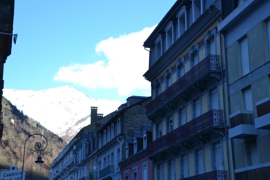 Petit studio dans immeuble de caractère 1 Boulevard Latapie Flurin, 65110 Cauterets