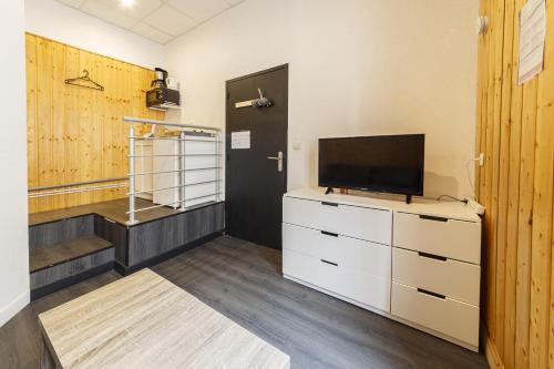 Petit studio fonctionnel hypercentre de Laval