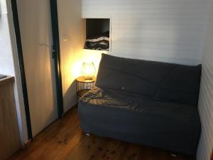 Petit studio, plein centre ville, grande terrasse