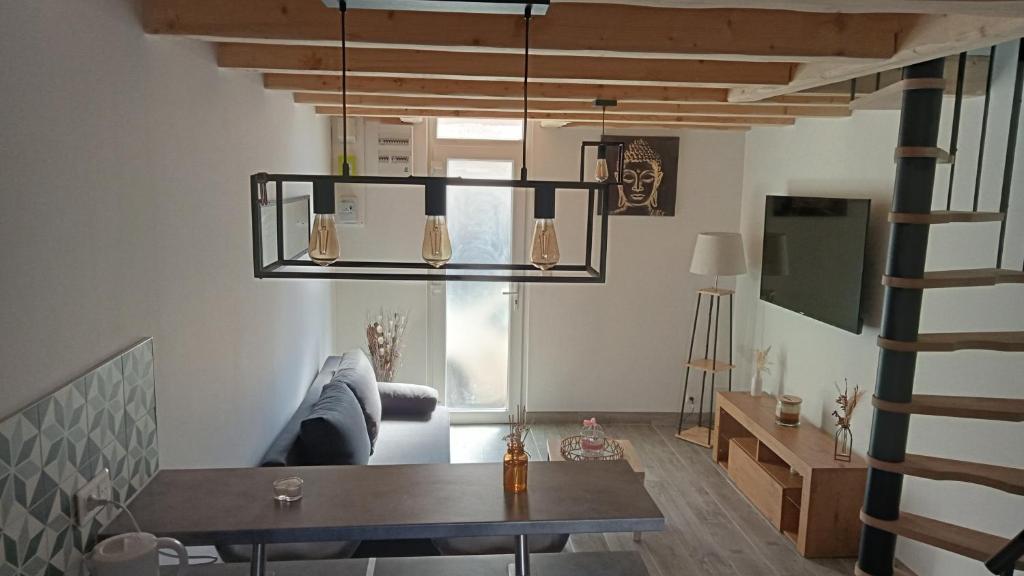 Appartement Petite maison de ville à Palavas-les-flots 12 Rue Bernard de Tréviers 34250 Palavas-les-Flots