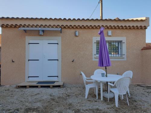 Petite maison meublée entre Avignon et Carpentras