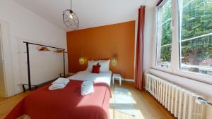 PETITE VENISE DREAM 1 free Parking