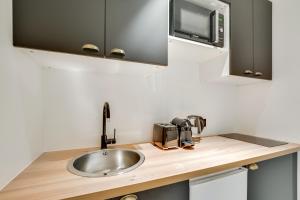 Pick A Flat's Apartment in Bastille - Rue du Chemin Vert