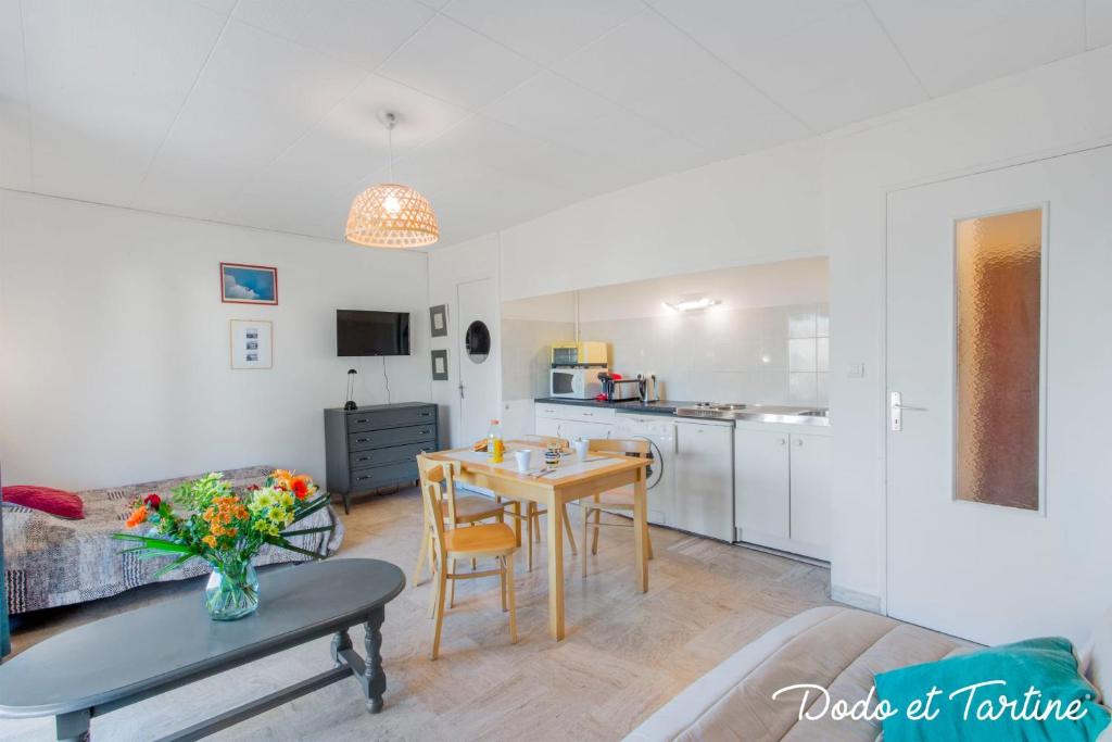 Pick A Flat's Apartment in Le Marais - Rue des Gravilliers
