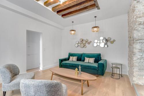 Pick A Flat's Apartment in Le Marais - Rue Saint Apoline