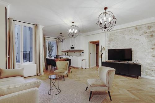 Pick A Flat's Apartment in Le Marais - Rue Saint Martin
