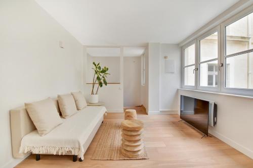 Pick A Flat's Apartment in Louvre - Rue Sainte Anne