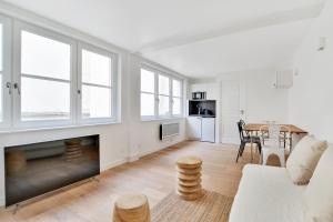 Pick A Flat's Apartment in Louvre - Rue Sainte Anne
