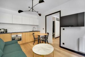 Pick A Flat's Apartment in Opera - Rue Grange Batelière