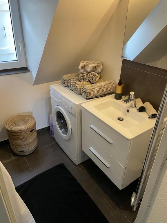 Pick A Flat's Apartment in Triangle d'Or - Pierre 1er de Serbie