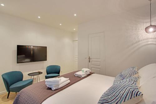 Pick A Flat's in Champs Elysees - Rue Percier