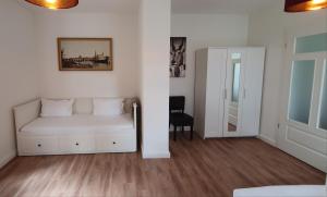 Pineapple Apartments Dresdner Heide mit Garten