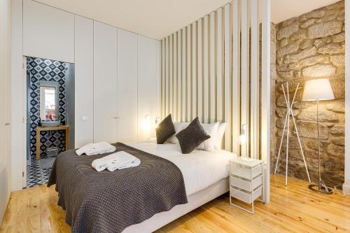 Pinheiro Terrace Downtown Apartment by DA'HOME