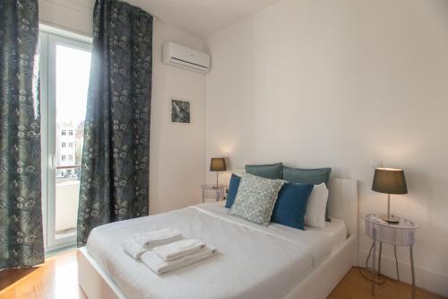 Pinpoint Porto Apartment by Porto City Hosts