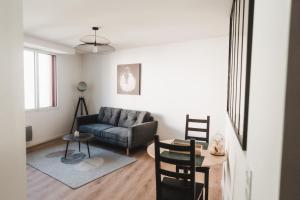 Pipoune en scène - 2 personnes - 1 chambre