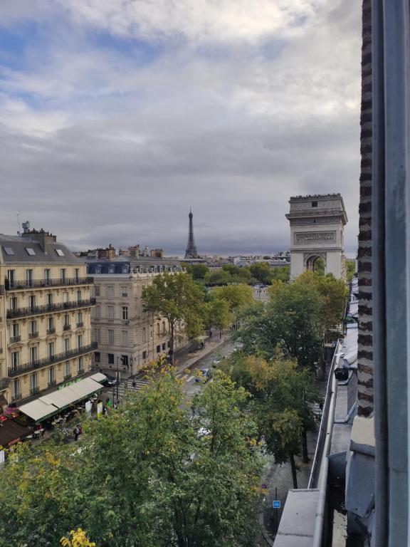 Place de l'Etoile, Wagram 13, avenue Wagram, 75017 Paris