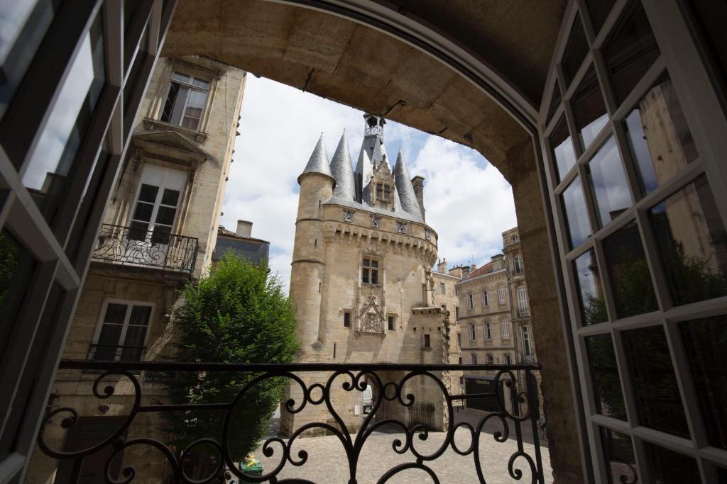 Appartement Place du Palais 29 Rue du Chai des Farines 33000 Bordeaux