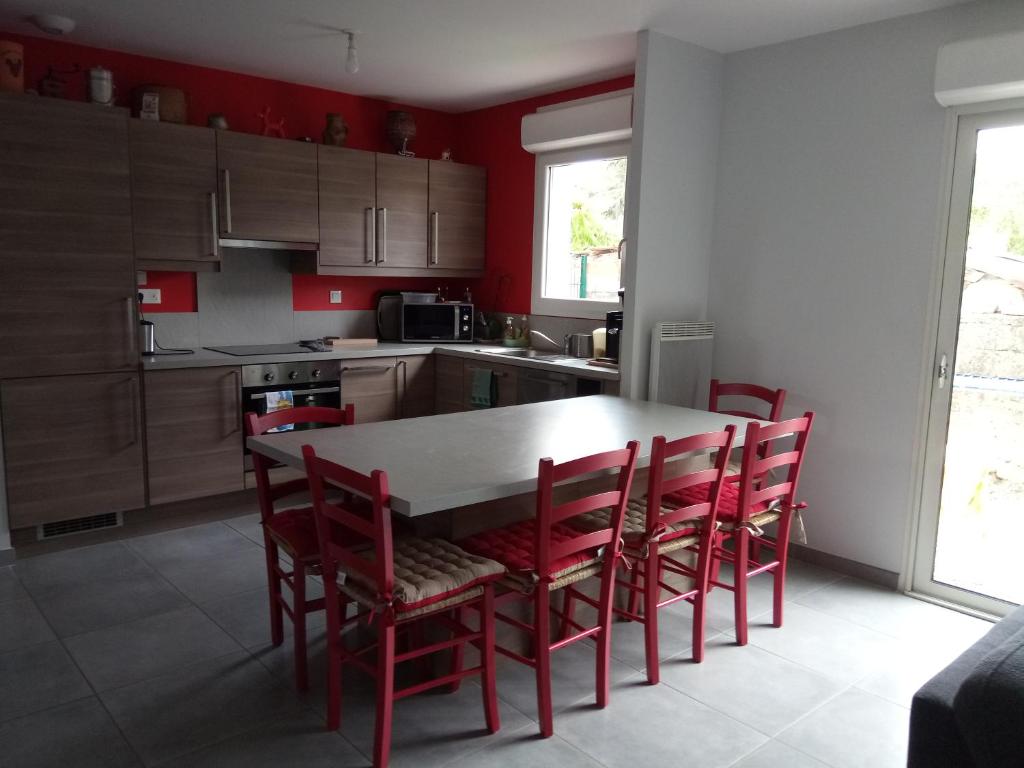 Place Massena, superbe appartement neuf.