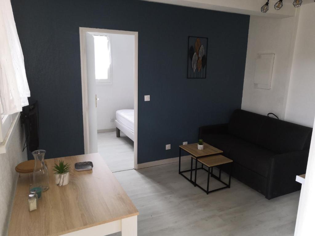 Appartement plage, agréable, refait à neuf, top lit, hôte réactif, terrasse, soleil, paisible. bat c, appartement c13 10 Rue Madame de Sévigné 66750 Saint-Cyprien