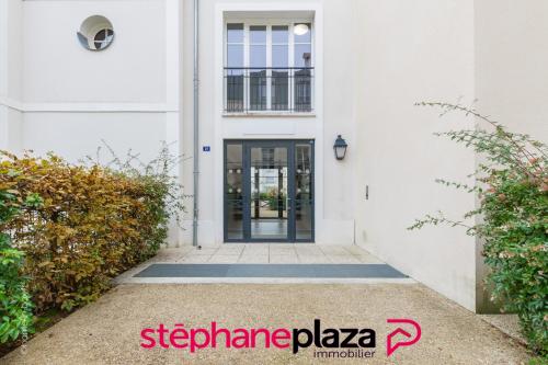 Plaza Scandinaves 05