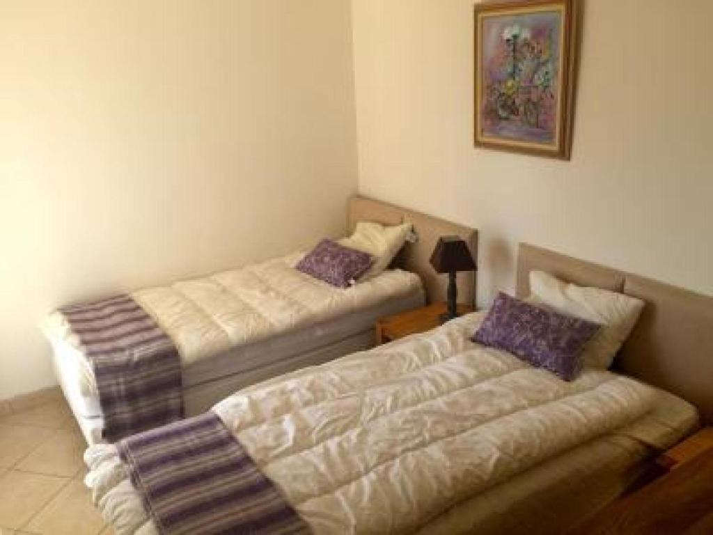 Pleasant 2 Bed Apartment in the calm Palm Beach area of Cannes with beaches nearby on all sides 1525 44-46 Boulevard Alexandra III, 06400 Cannes