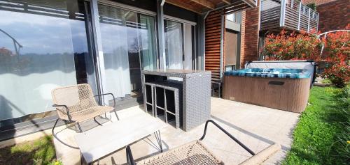 Plein Soleil avec Jacuzzi Privatif et parking privé
