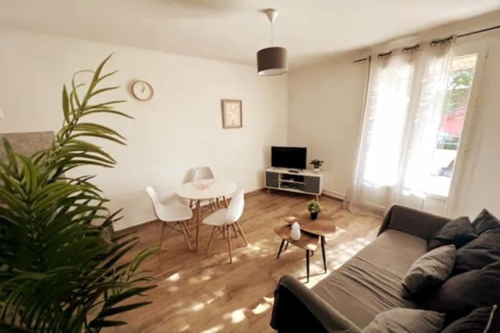 PLEIN SUD - Clim - TERRASSE - 5 min centre-ville 3 Boulevard Henry Dunant, 84000 Avignon