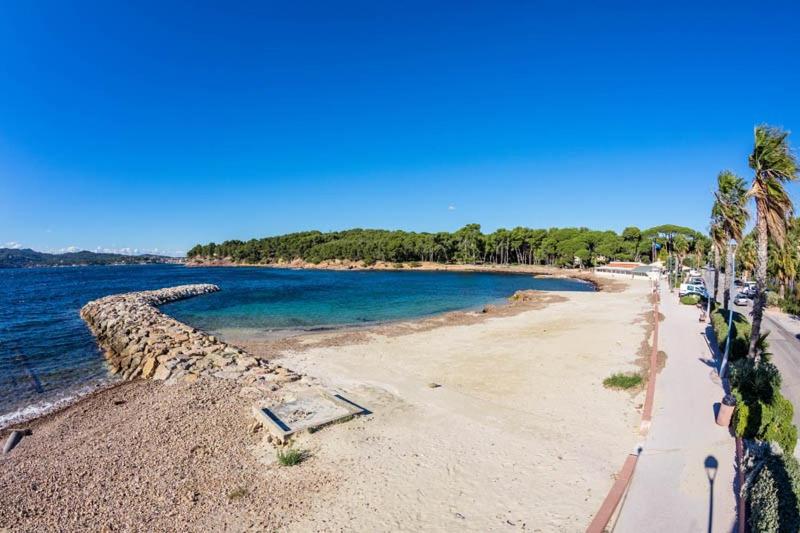 Plein sud Pin rolland plage Avenue de la mer, 83430 Saint-Mandrier-sur-Mer