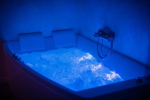 Plus haut jacuzzi d’Europe, 40e étage