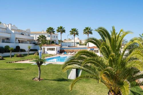 Porches - 2 quartos em condomínio privado com piscina