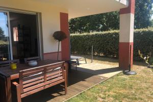 Appartement Pornic : Appartement Rez de jardin Golf/Piscine 11 Avenue de Scalby Newby 44210 Pornic Pays de la Loire