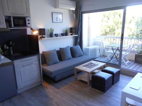 Appartement Appartement Port Camargue, 1 pièce, 4 personnes - FR-1-250-238 4 RUE DE L 'HERMIONE APPARTEMENT N°285 - ENTREE C - 3ème étage Le Grau-du-Roi