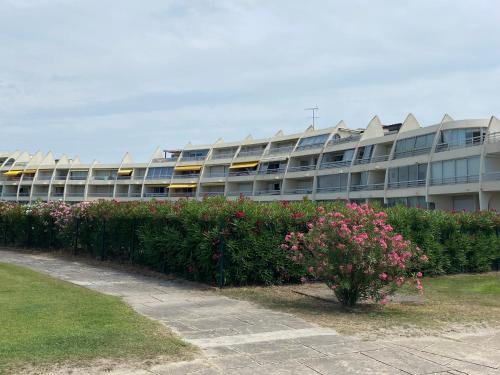 PORT CAMARGUE Studio vue mer
