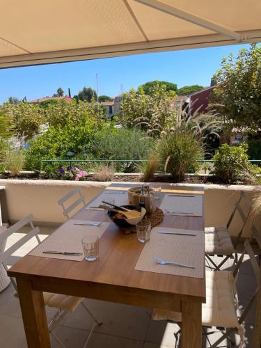 PORT GRIMAUD LUXURY APARTMENT
