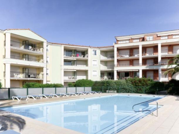 Port marine appartement 3 pièces avec piscine 13 Avenue Georges Pompidou, 83120 Sainte-Maxime