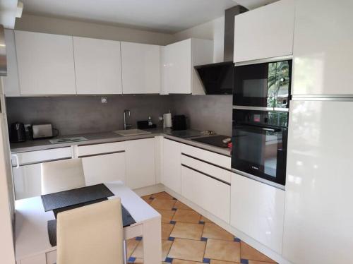 Port marine appartement 3 pièces avec piscine