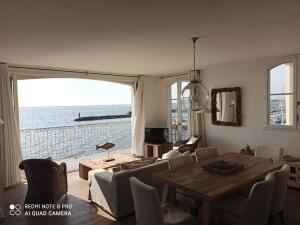 Port rive gauche Oyat