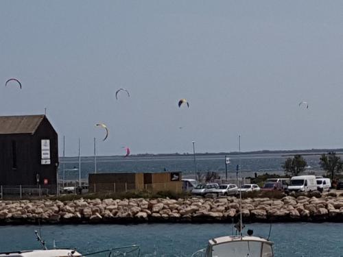 Port saint Louis du Rhône magnifique vue sur mer