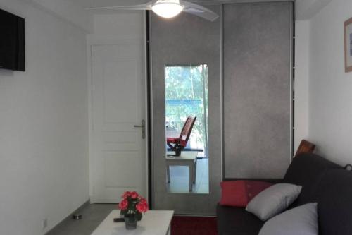 Port Vauban appartement F3 refait à neuf