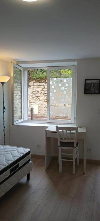 PORTES DU PLENEY 001