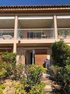 PORTICCIO, AGOSTA PLAGE vue mer pour 6 p, 2 ch, PROMO 7 nuits