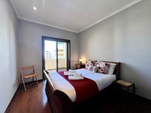 Portimão Panoramic With Pool by Homing
