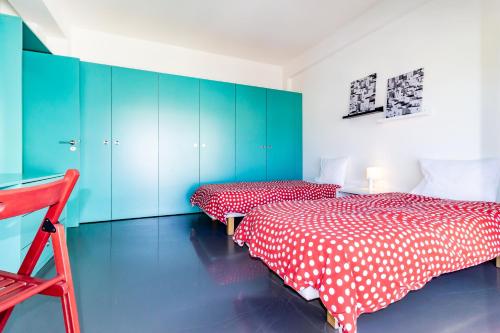 Porto Center Modern Apartment 4T with Balcony