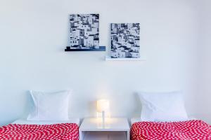 Porto Center Modern Apartment 4T with Balcony