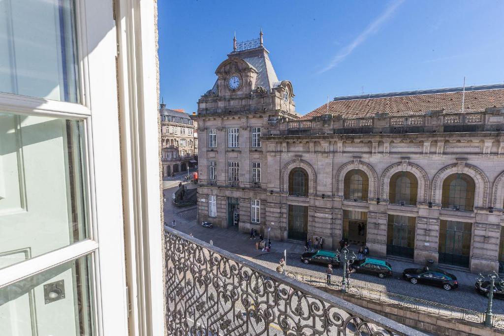 Porto D'Alma Townhouse 41 Praça de Almeida Garrett 4º, 4000-069 Porto
