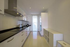 Appartement Porto de Mos 105 by Destination Algarve Rua Bartolomeu Perestrelo, Lote 70, Bl. A, 2ºDrt, Urb. Porto de Mós 8600-291 Lagos Algarve